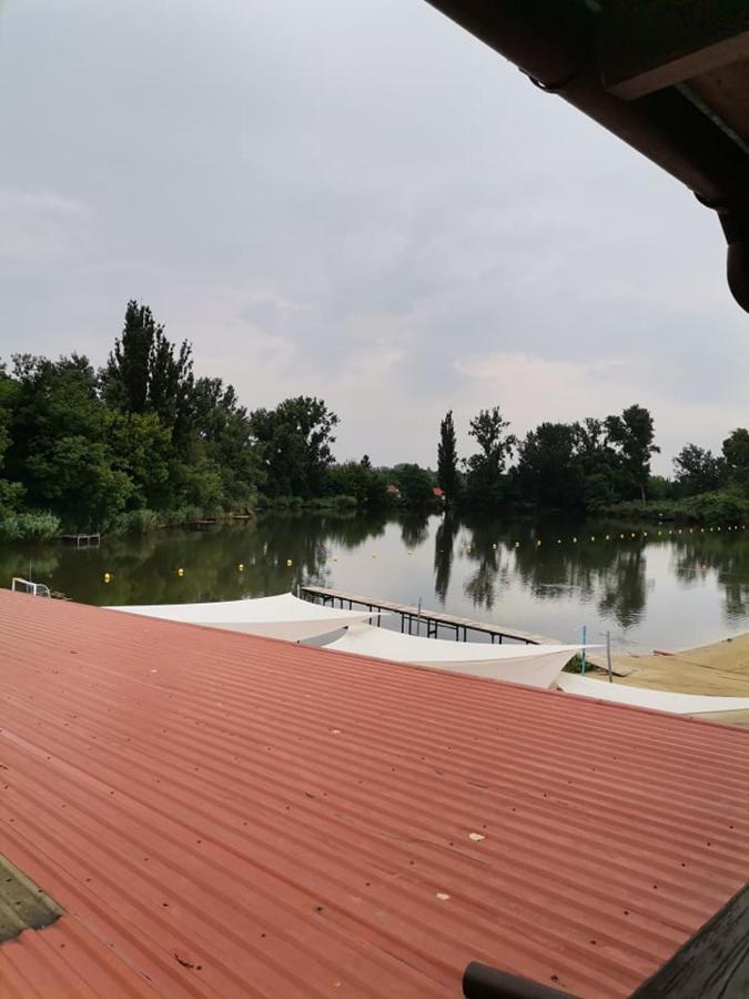 Eden Lounge Restaurant & Pension Veresegyház 외부 사진