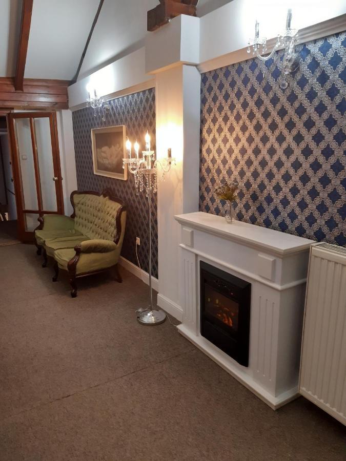 Eden Lounge Restaurant & Pension Veresegyház 외부 사진